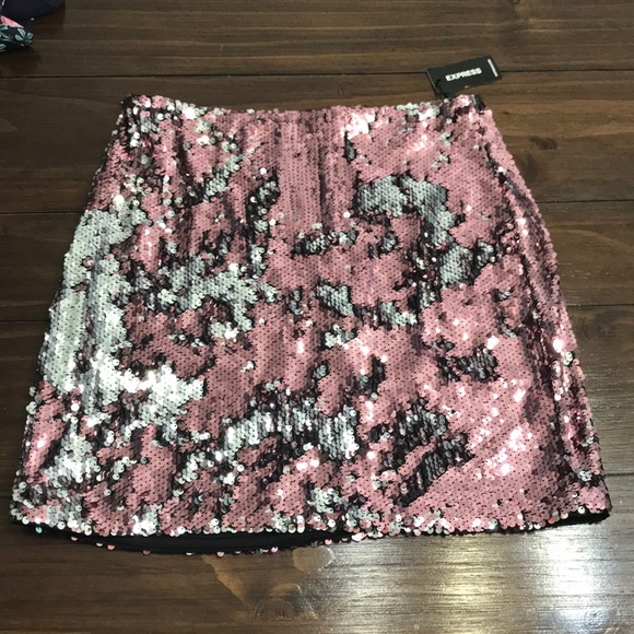 🎉HP🎉 ✨Express Pink & Silver Sequin Skirt ✨ - Picture 3 of 5